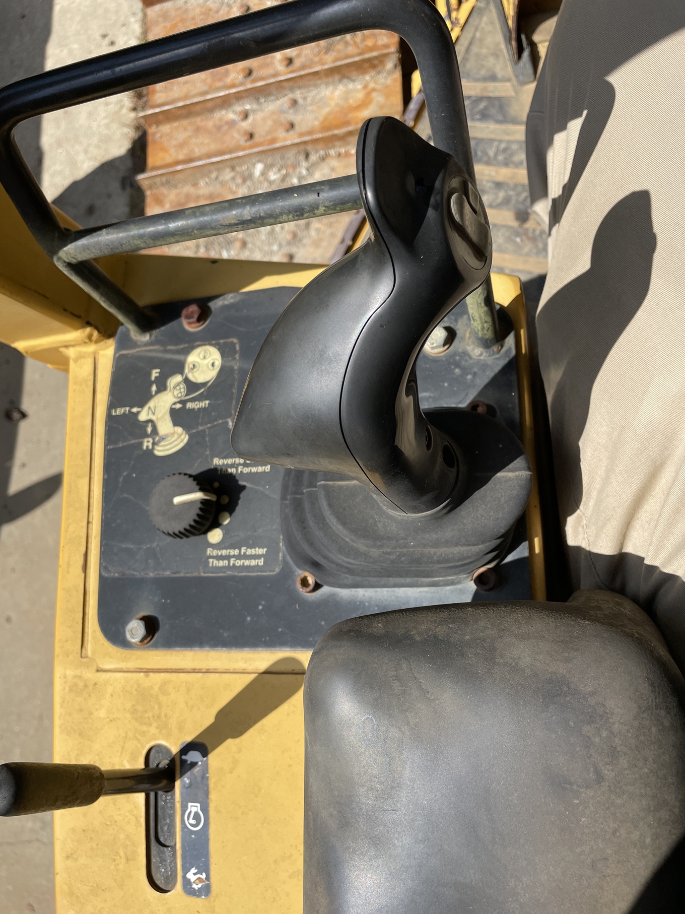 2002 JOHN DEERE 550H LGP - view 15 of 24