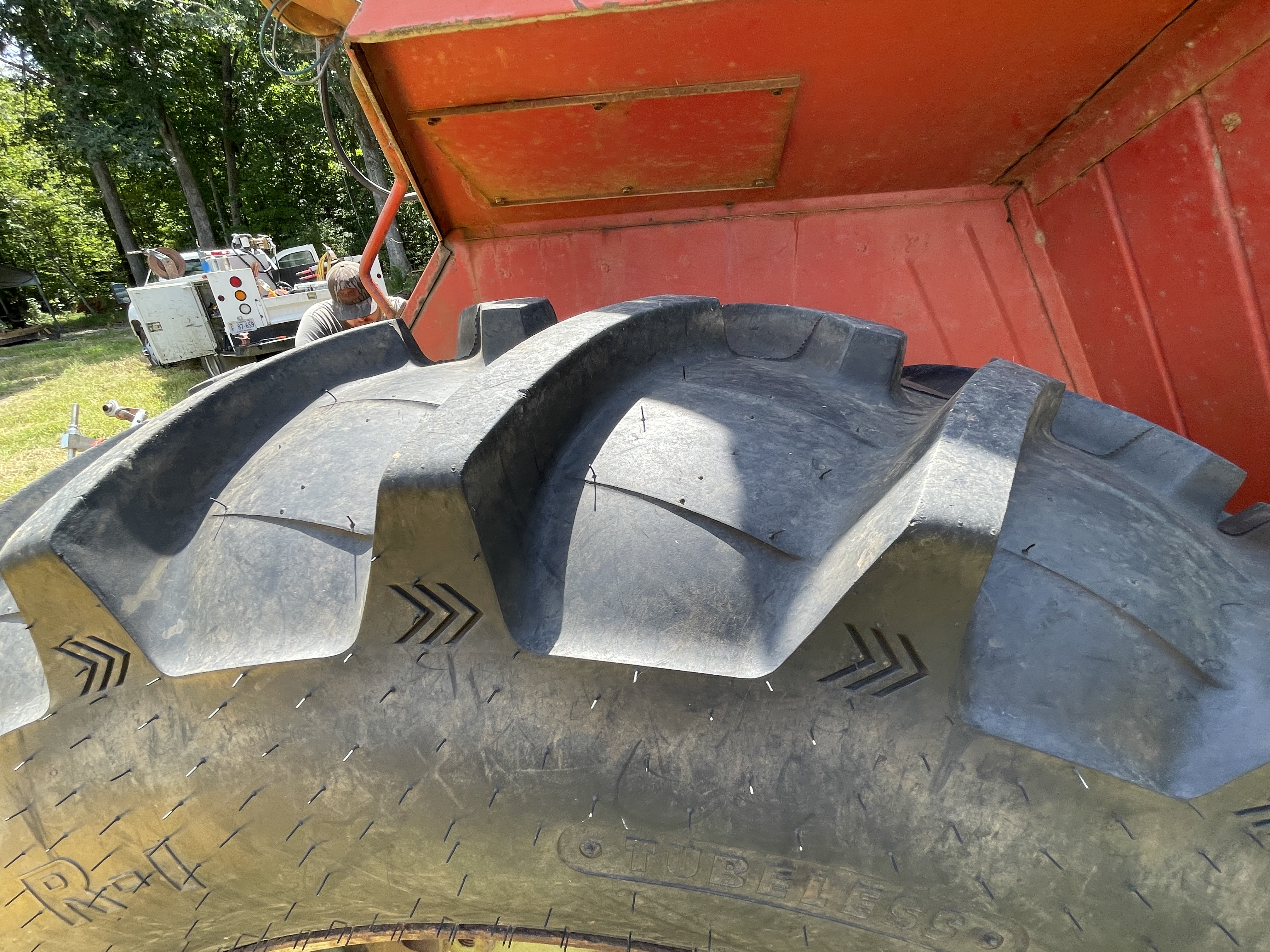 1975 MASSEY FERGUSON MF 2745 - Image 24