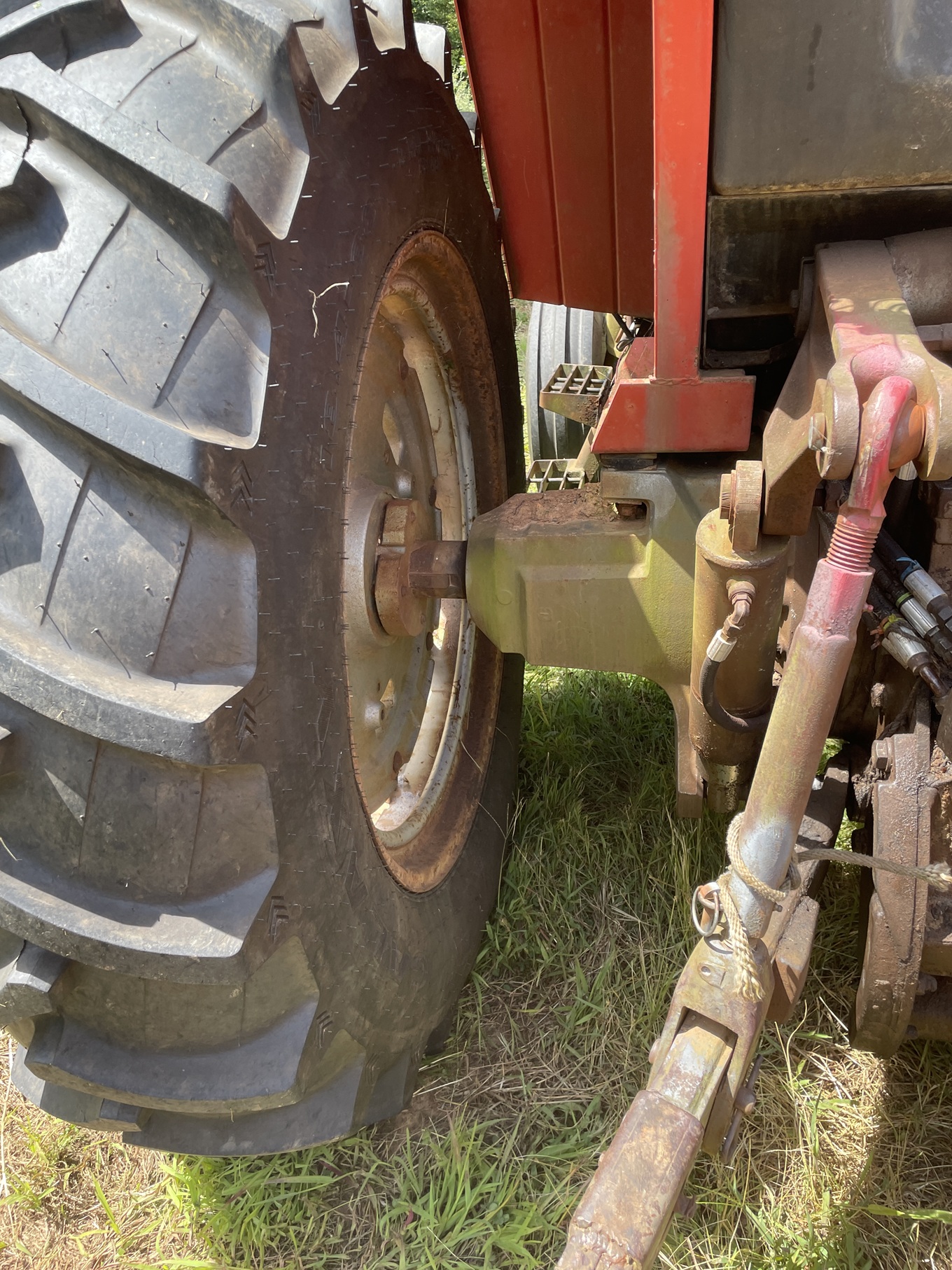 1975 MASSEY FERGUSON MF 2745 - view 8 of 24