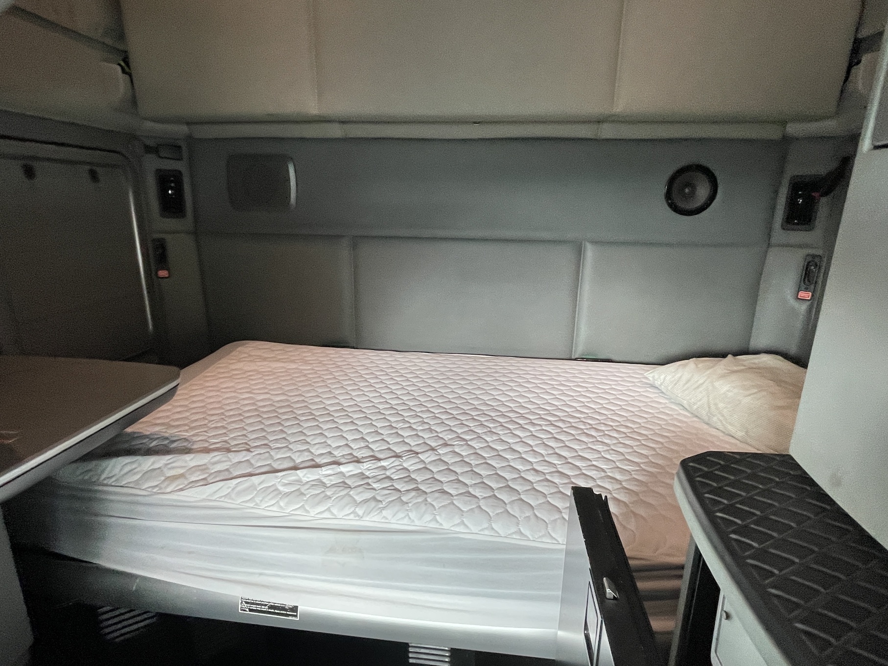 2015 KENWORTH T680 - Image 17