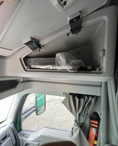 2015 KENWORTH T680 - Image 30