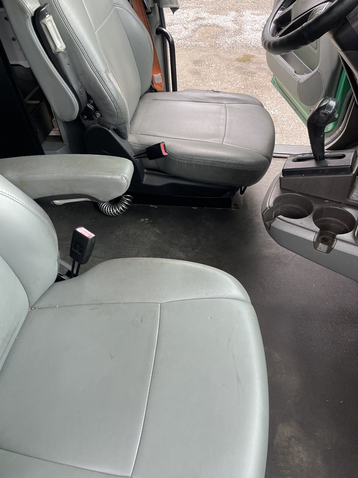 2015 KENWORTH T680 - view 11 of 53