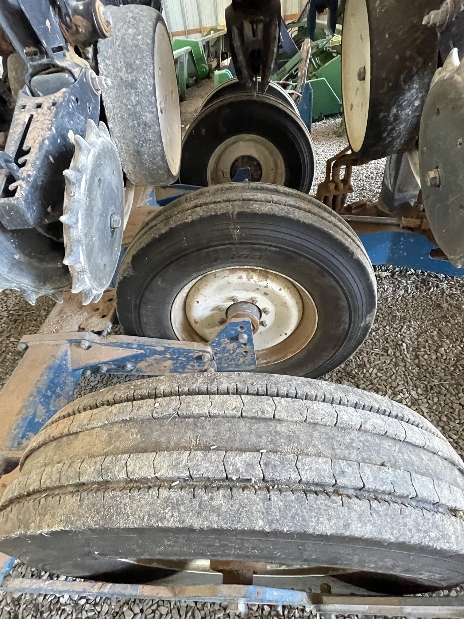 2010 KINZE 3650 - Image 6