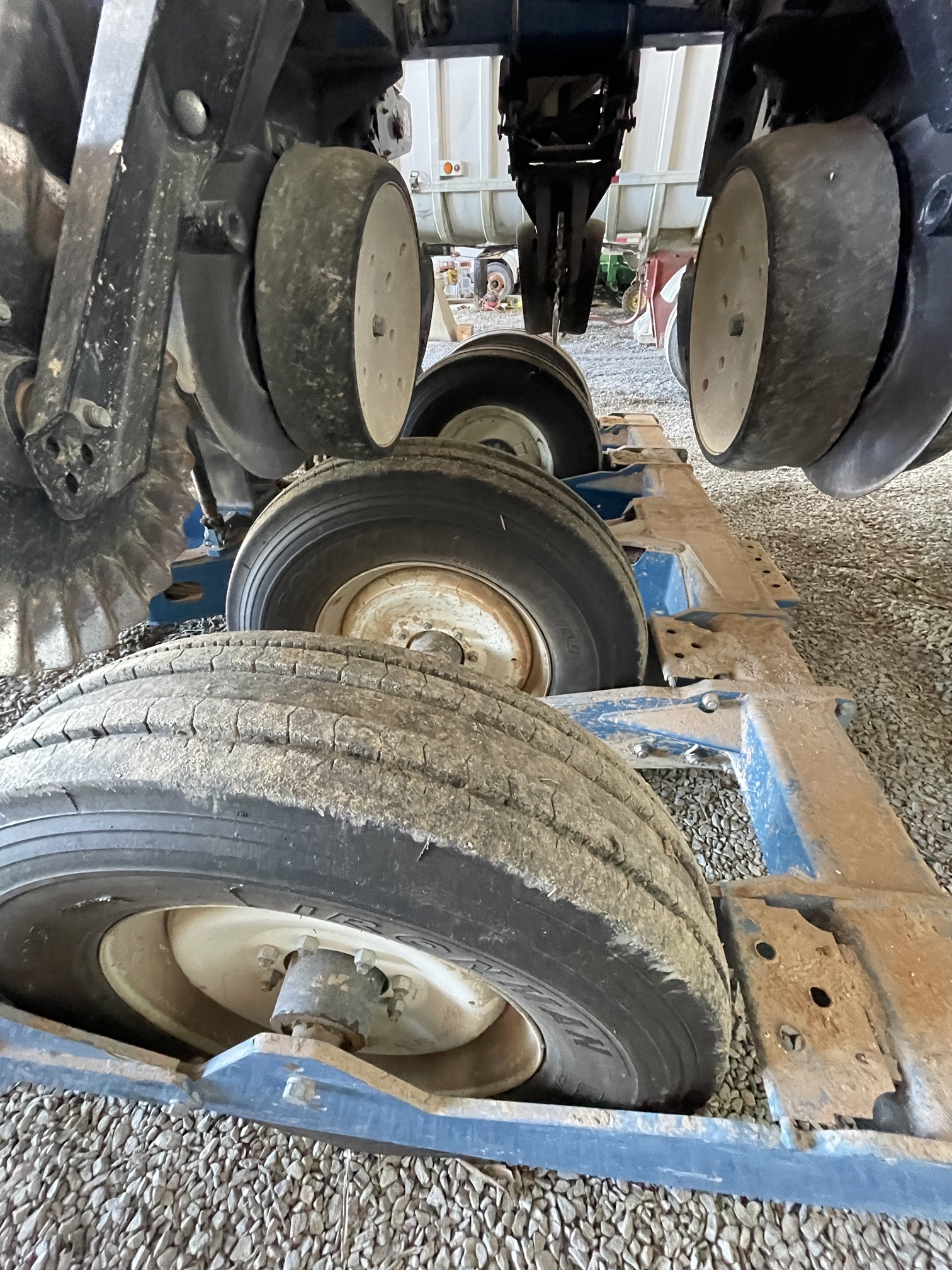 2010 KINZE 3650 - view 9 of 23