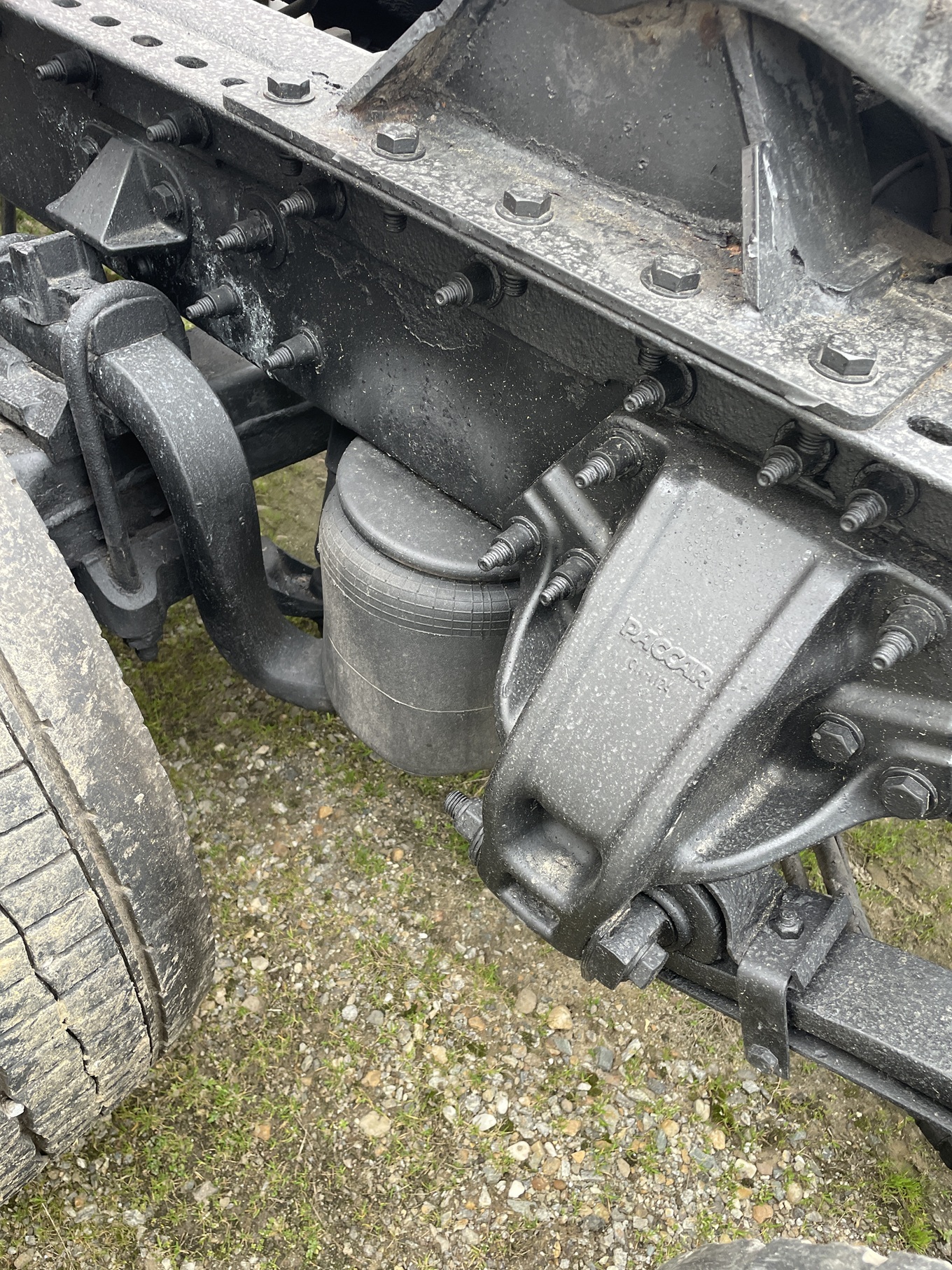 2015 PETERBILT 579 Sleeper - view 15 of 17