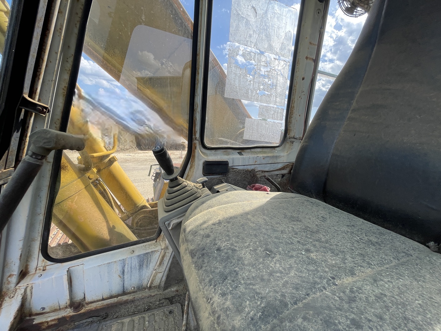 1990 KOBELCO K909 LC-II - Image 15