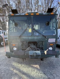 2010 MACK LEU TERRA PRO Refuse - Image 3