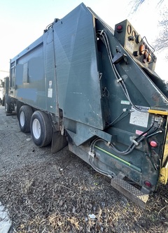 2010 MACK LEU TERRA PRO Refuse - Image 5