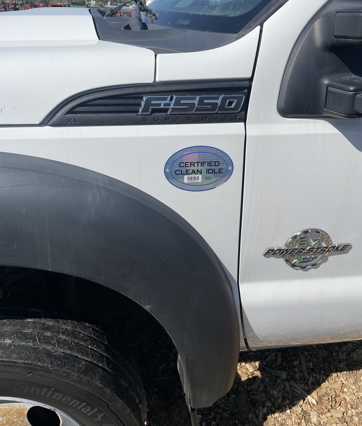 2013 FORD F550 Flatbed Liftgate - view 9 of 23