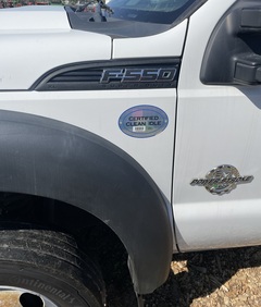 2013 FORD F550 Flatbed Liftgate - Image 9