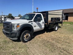 2013 FORD F550 Flatbed Liftgate - Image 1