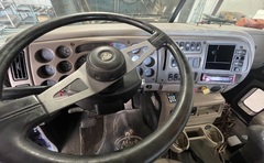 2006 MACK CL733 - Image 22