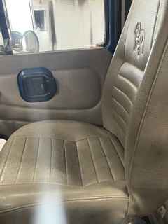 2006 MACK CL733 - Image 29