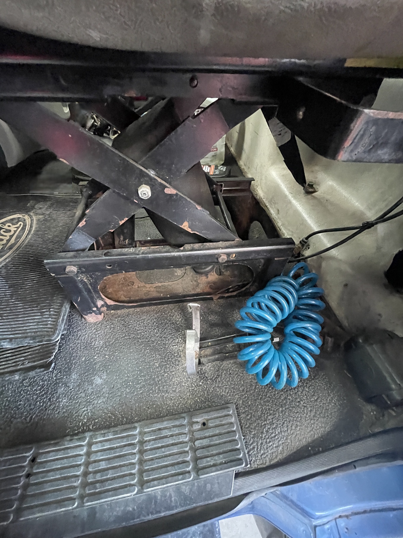 2006 MACK CL733 - Image 33