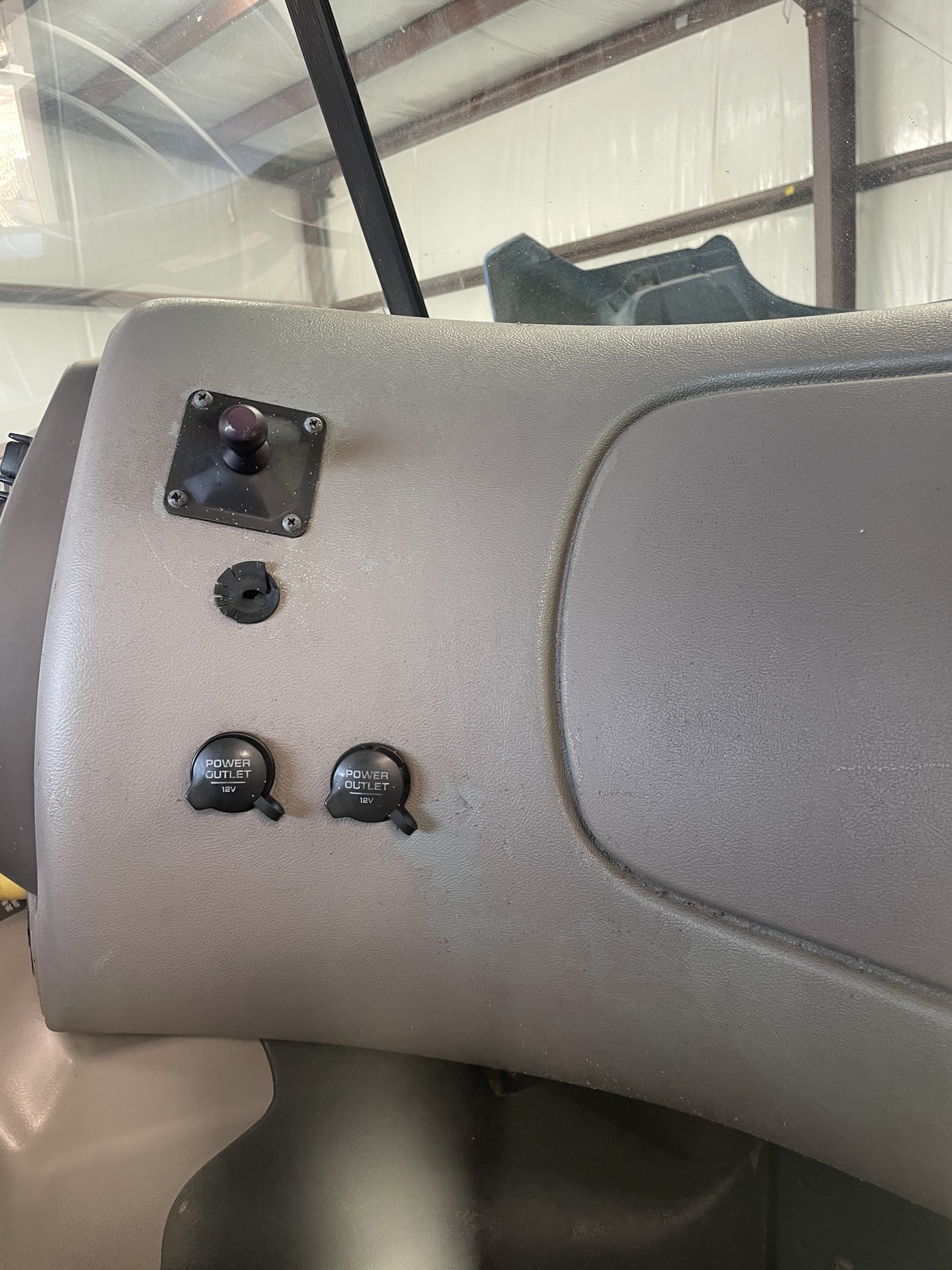 2006 MACK CL733 - Image 35