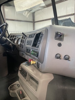 2006 MACK CL733 - Image 39