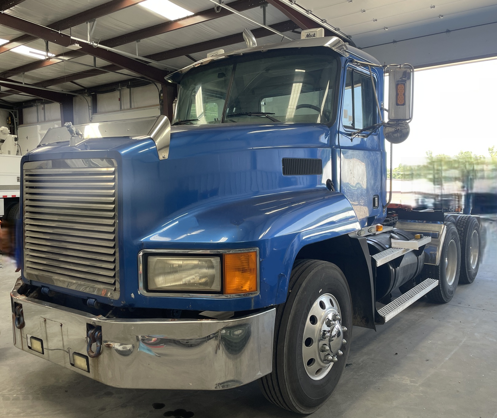 2006 MACK CL733 - view 4 of 48