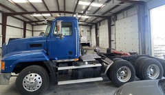 2006 MACK CL733 - Image 5