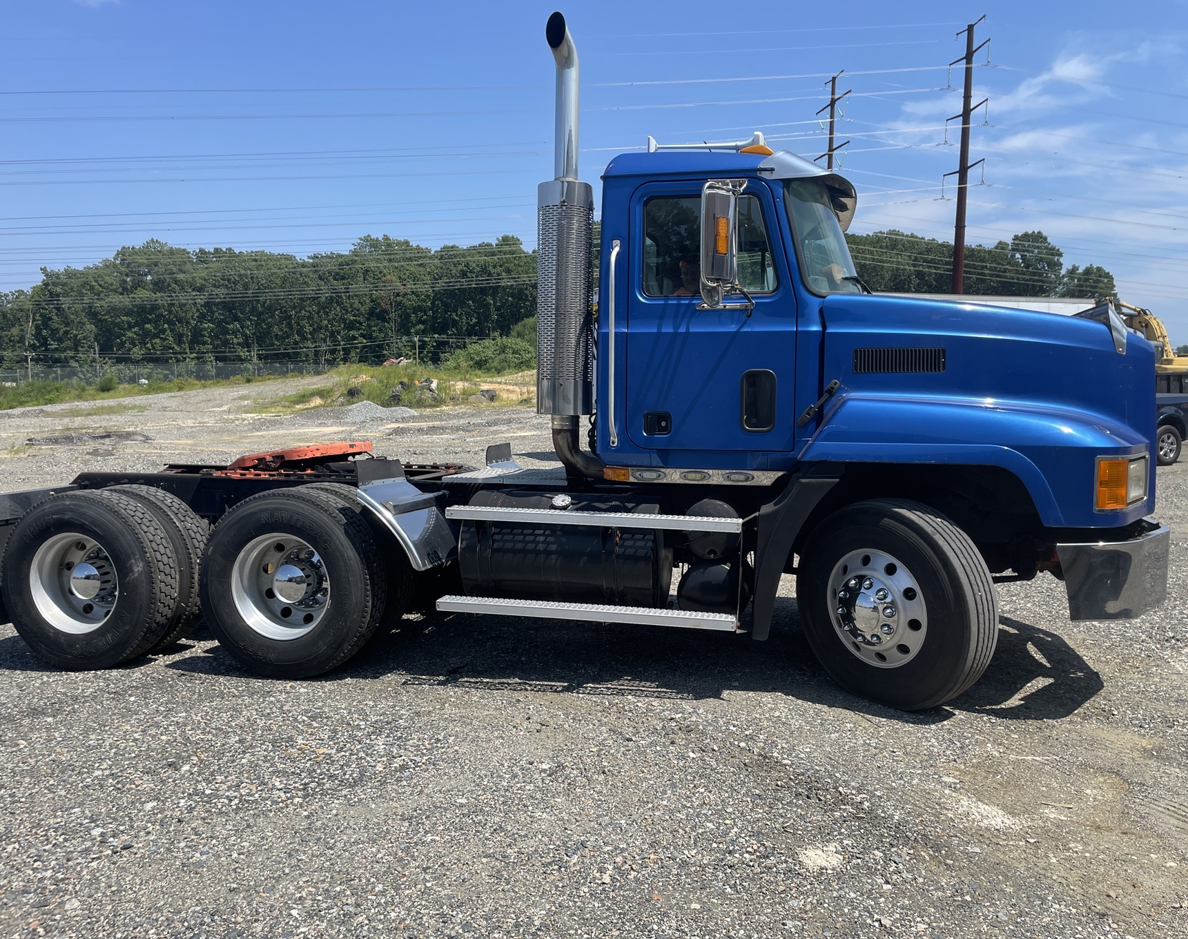 2006 MACK CL733 - Image 7