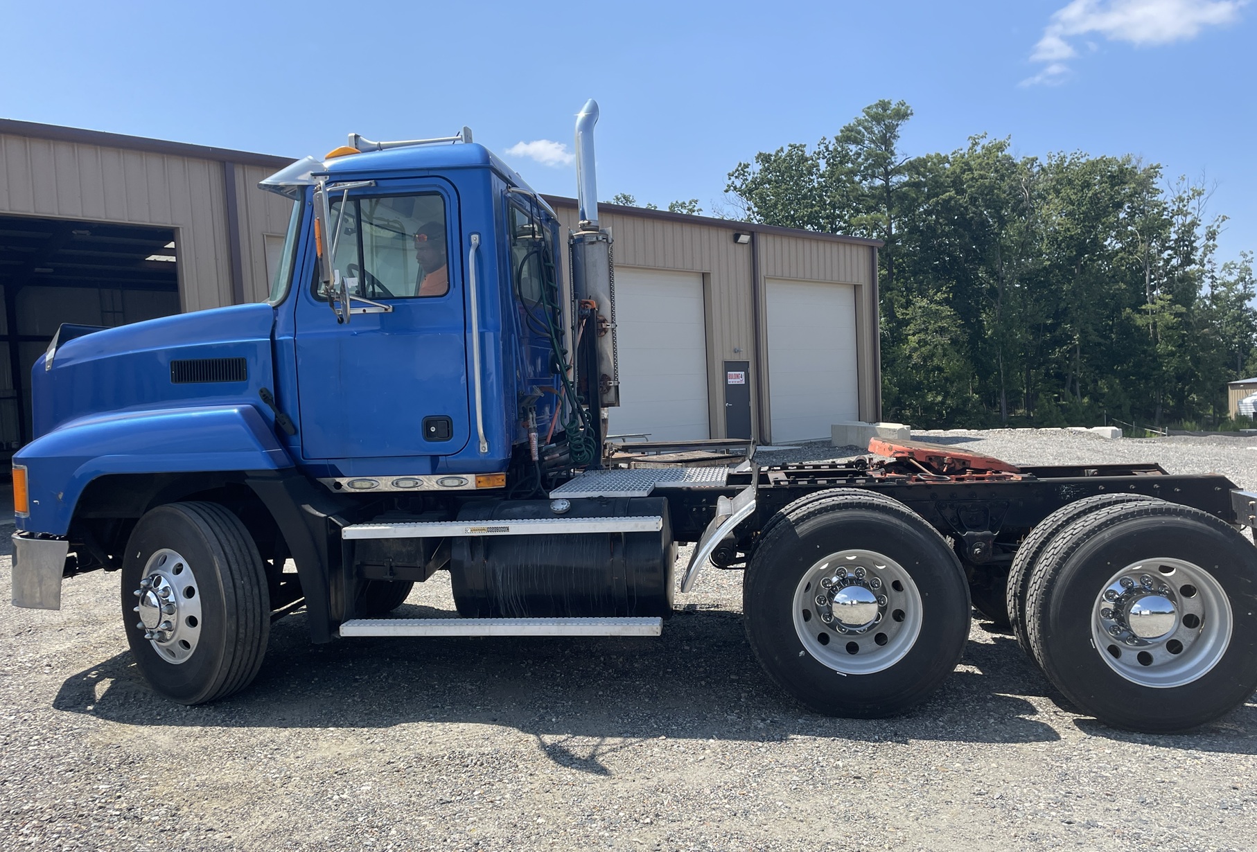 2006 MACK CL733 - Image 11