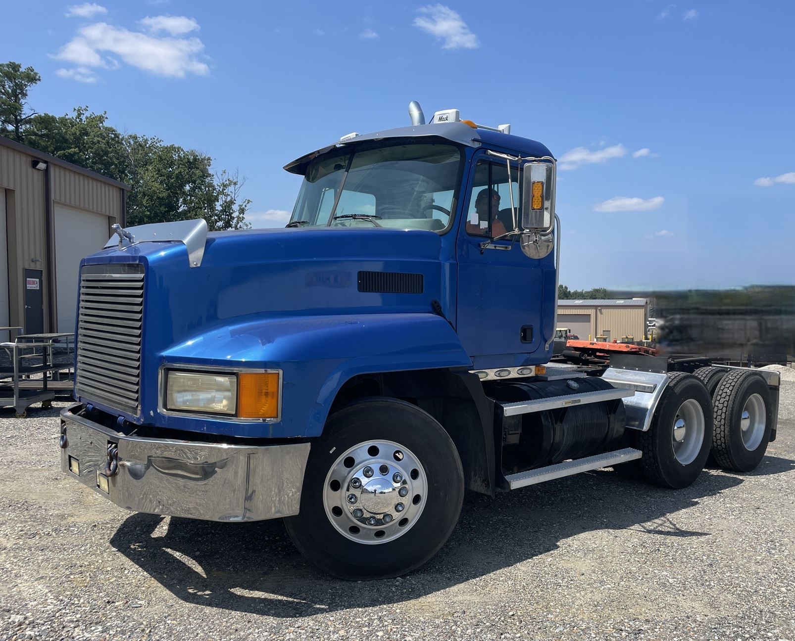 2006 MACK CL733 - Image 12