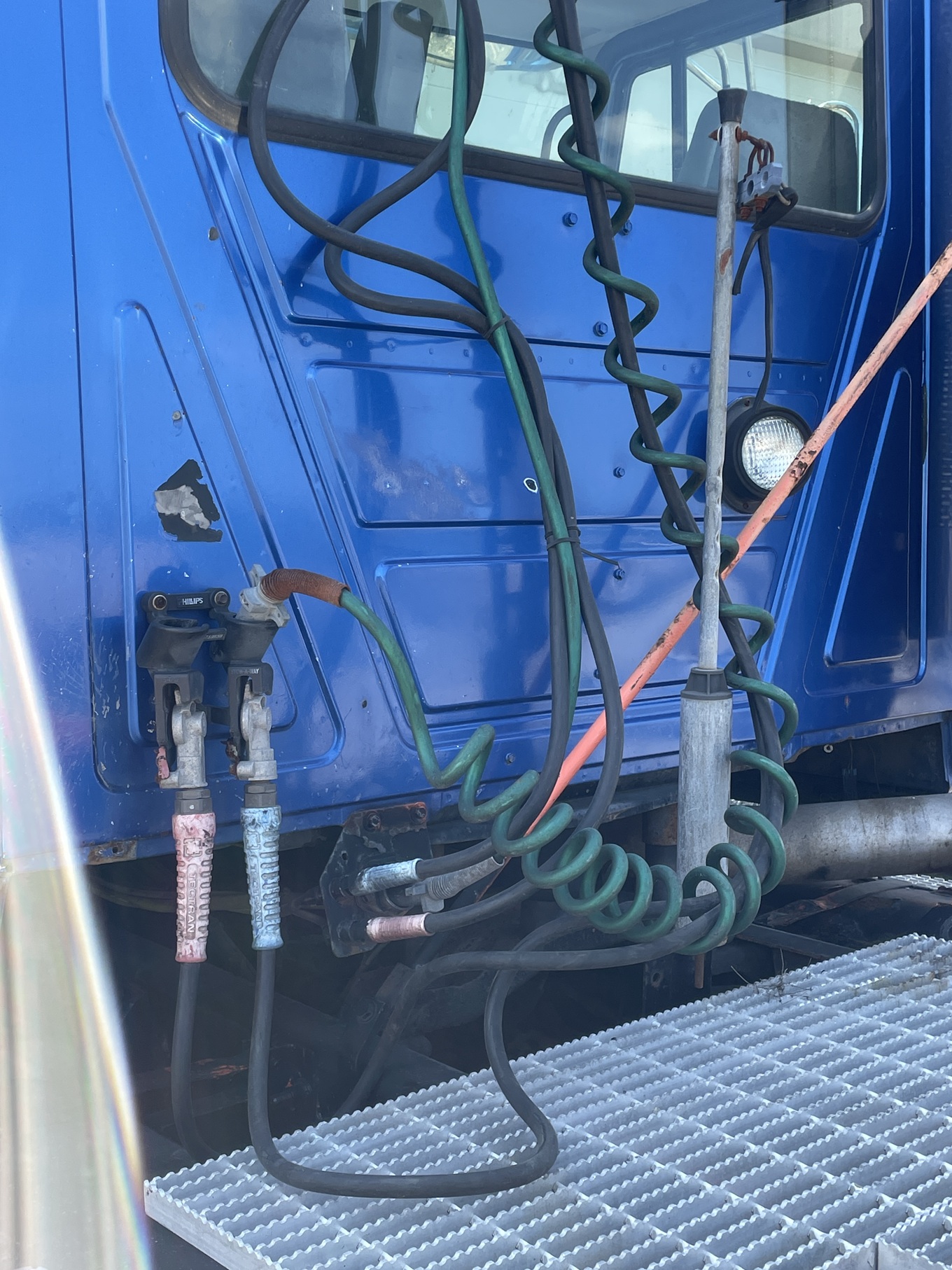 2006 MACK CL733 - Image 17