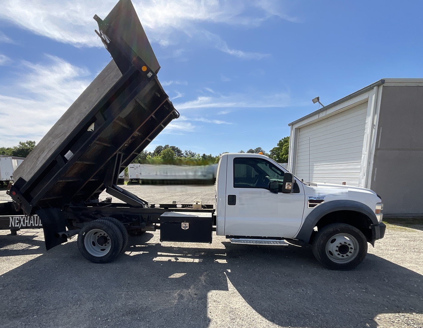 2009 FORD F550