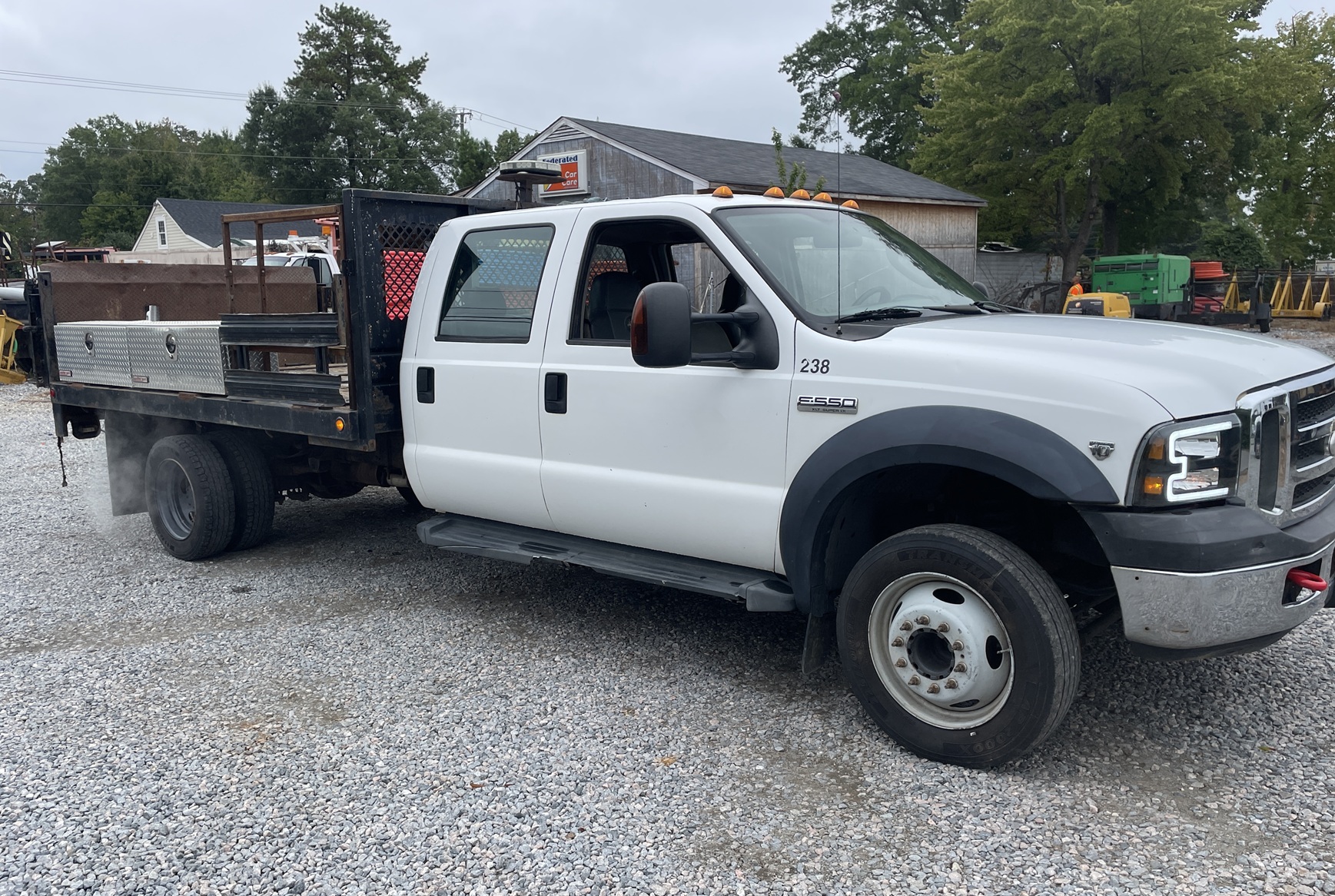 2006 FORD F550 Crew Max