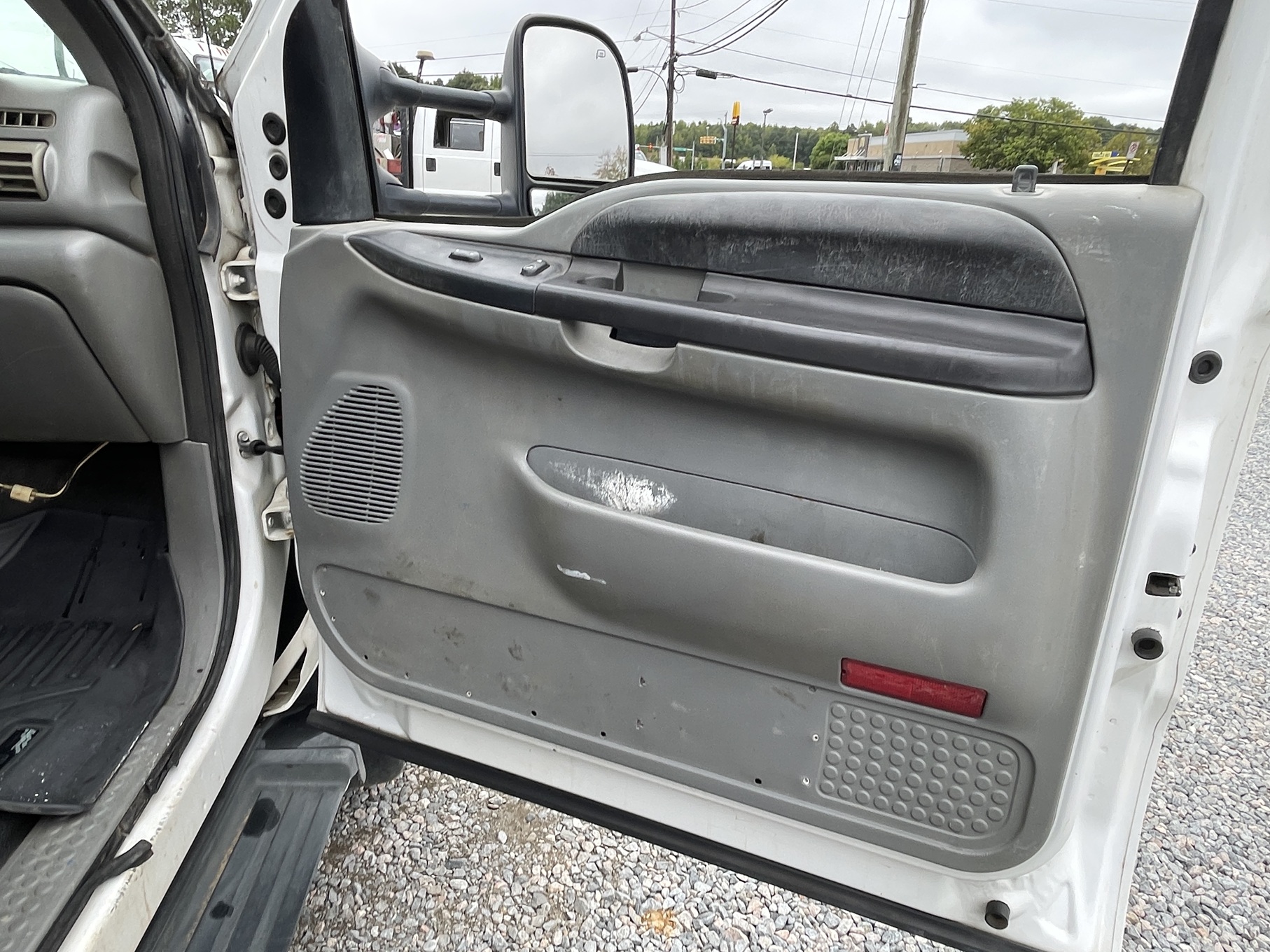 2006 FORD F550 Crew Max - Image 10