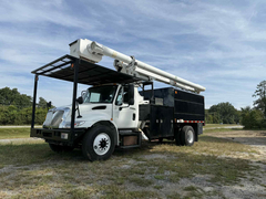 2011 INTERNATIONAL 4300 Chipper Dump - Image 2