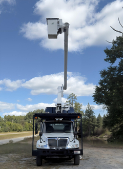2011 INTERNATIONAL 4300 Chipper Dump - Image 11