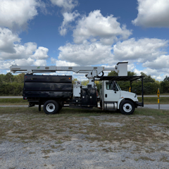 2011 INTERNATIONAL 4300 Chipper Dump - Image 7