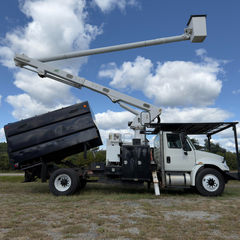 2011 INTERNATIONAL 4300 Chipper Dump - Image 12