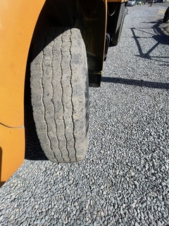 1995 FORD F800 Attenuator Truck - Image 19