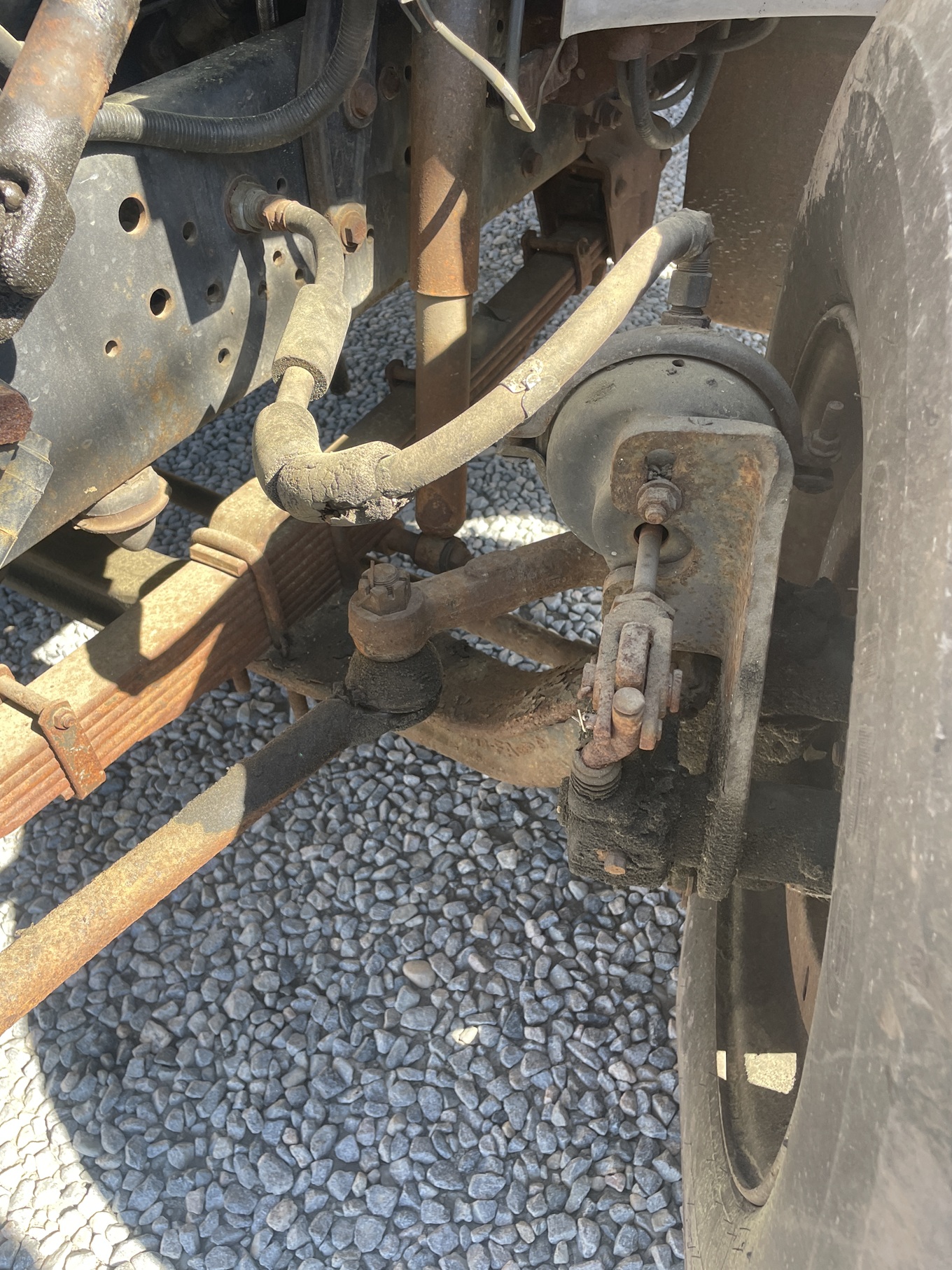 1995 FORD F800 Attenuator Truck - view 18 of 21