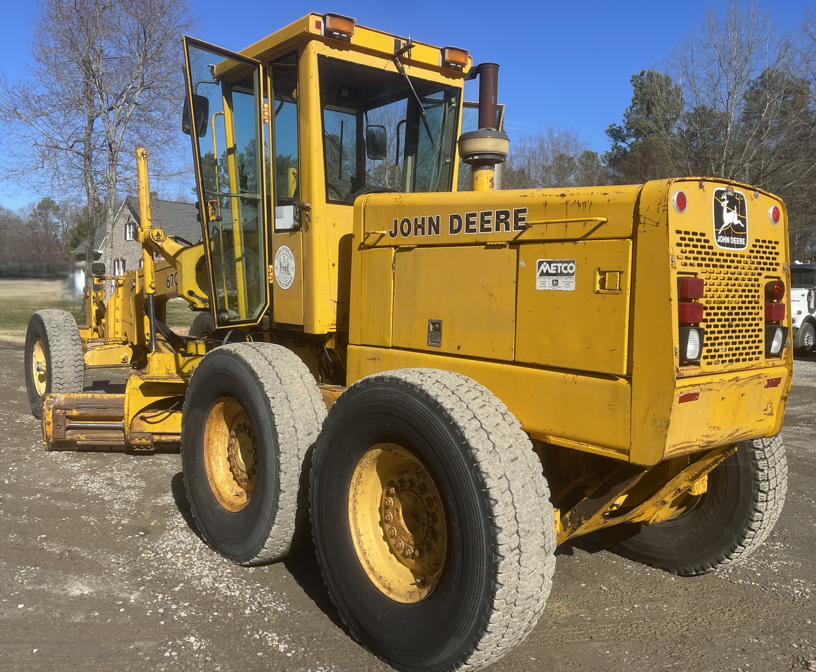 1994 JOHN DEERE 670B - view 2 of 34