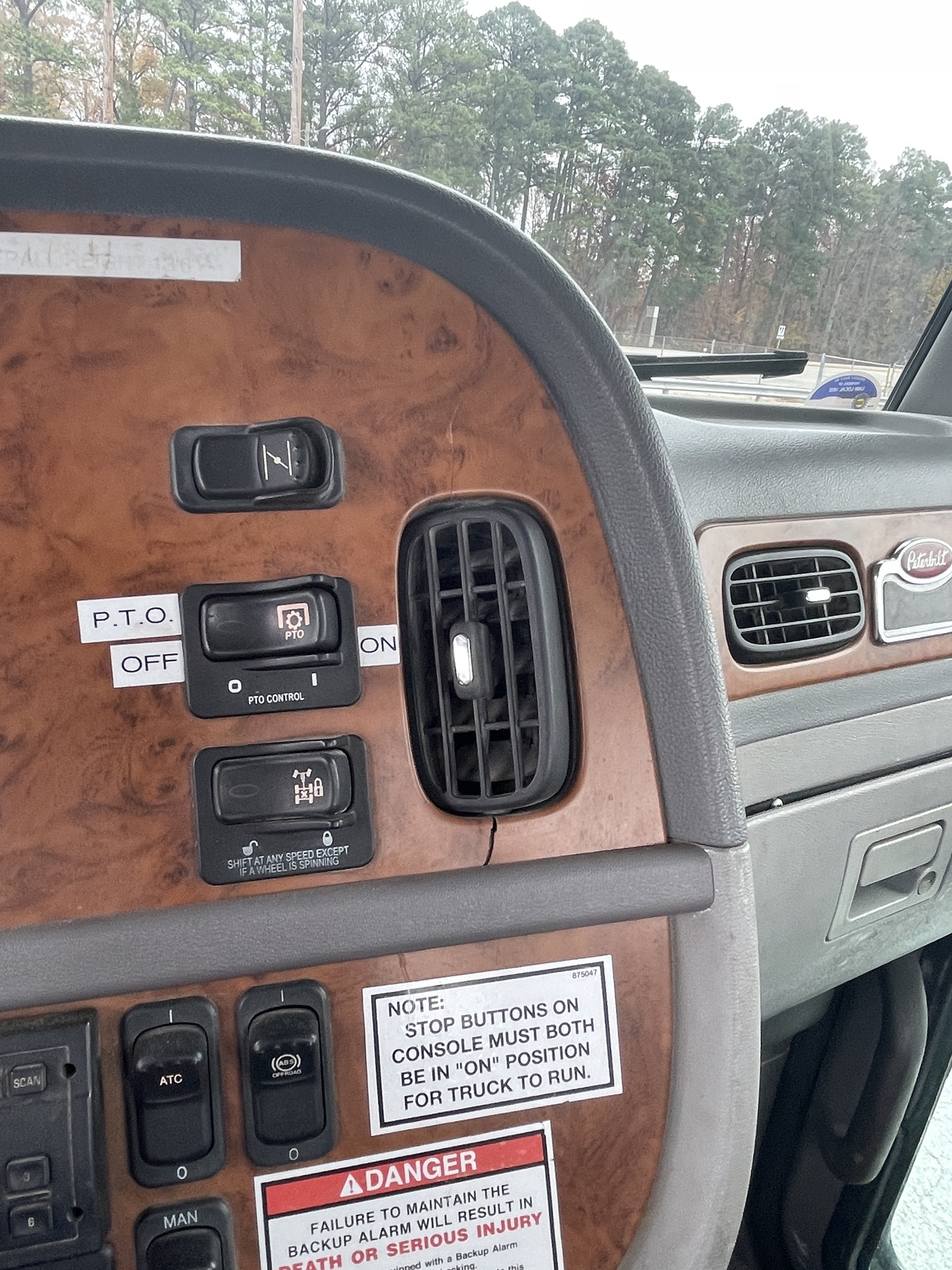 2008 NATIONAL 900A - view 16 of 46