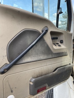 2009 STERLING A9500 - Image 13