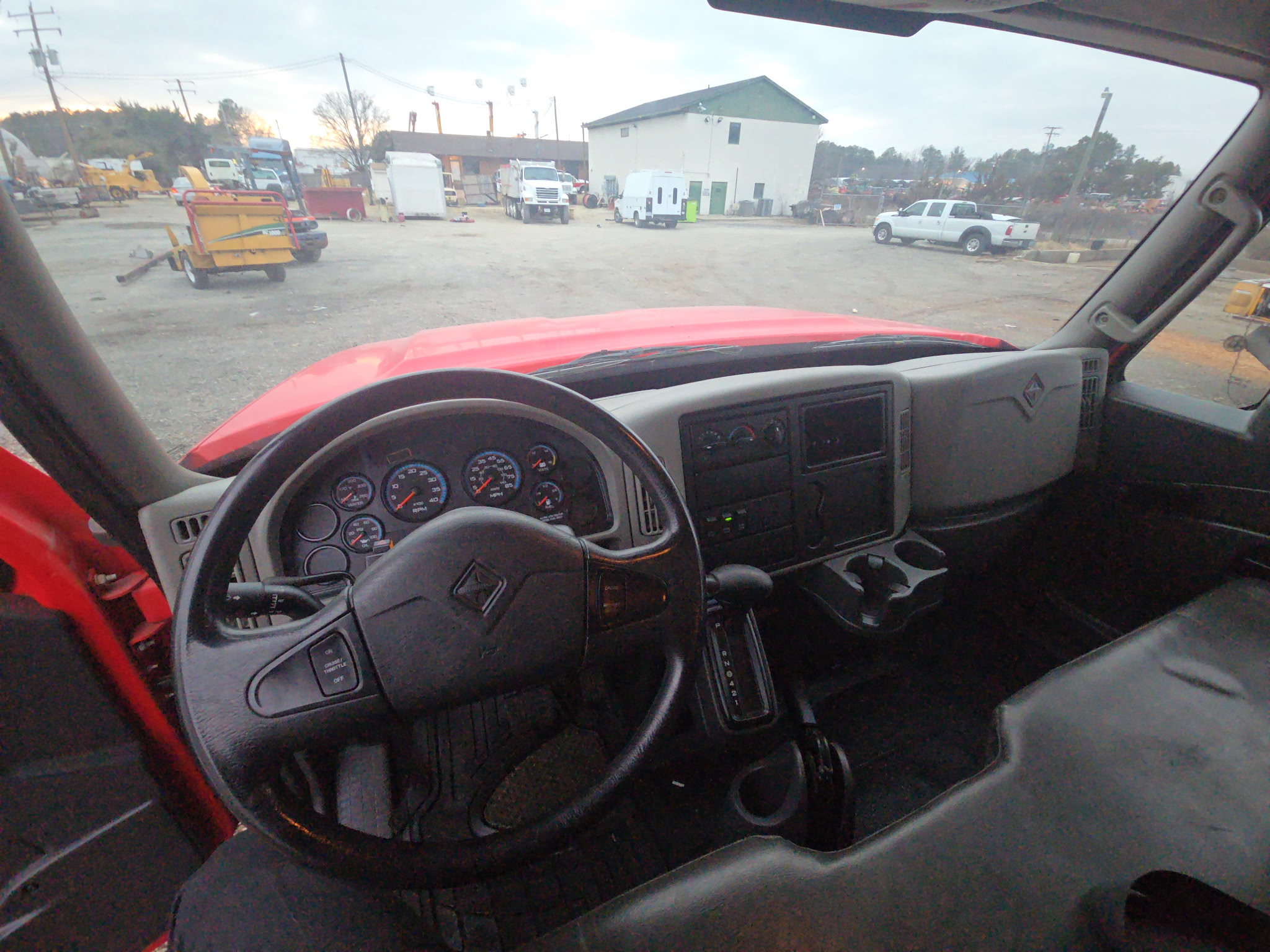 2015 INTERNATIONAL TerraStar - Image 4