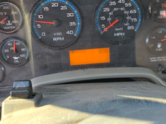 2009 INTERNATIONAL 4400 Dump - Image 9