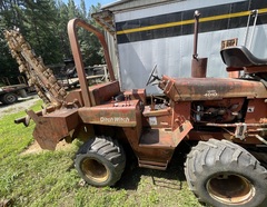 1998 DITCH WITCH 4010DD Trencher/ Backhoe - Image 2