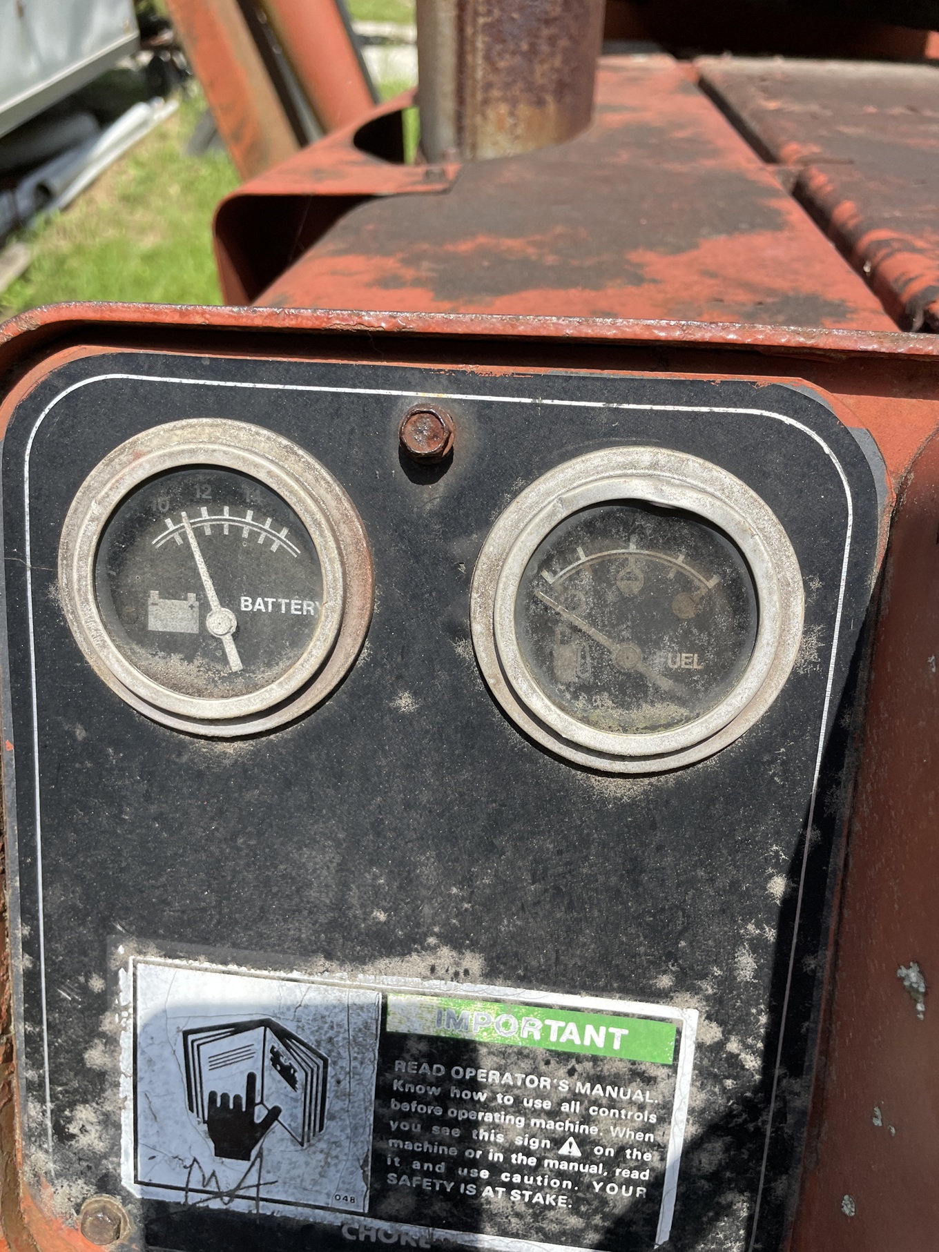 1998 DITCH WITCH 4010DD Trencher/ Backhoe - Image 14