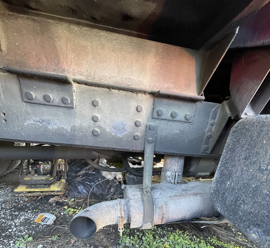 1986 GMC Brigadier Dump Truck - view 18 of 21