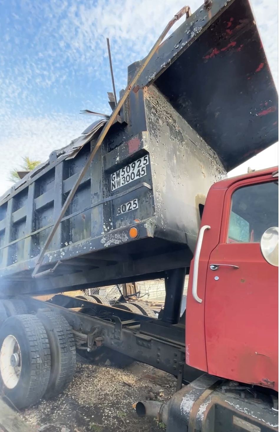 1986 GMC Brigadier Dump Truck - view 3 of 21