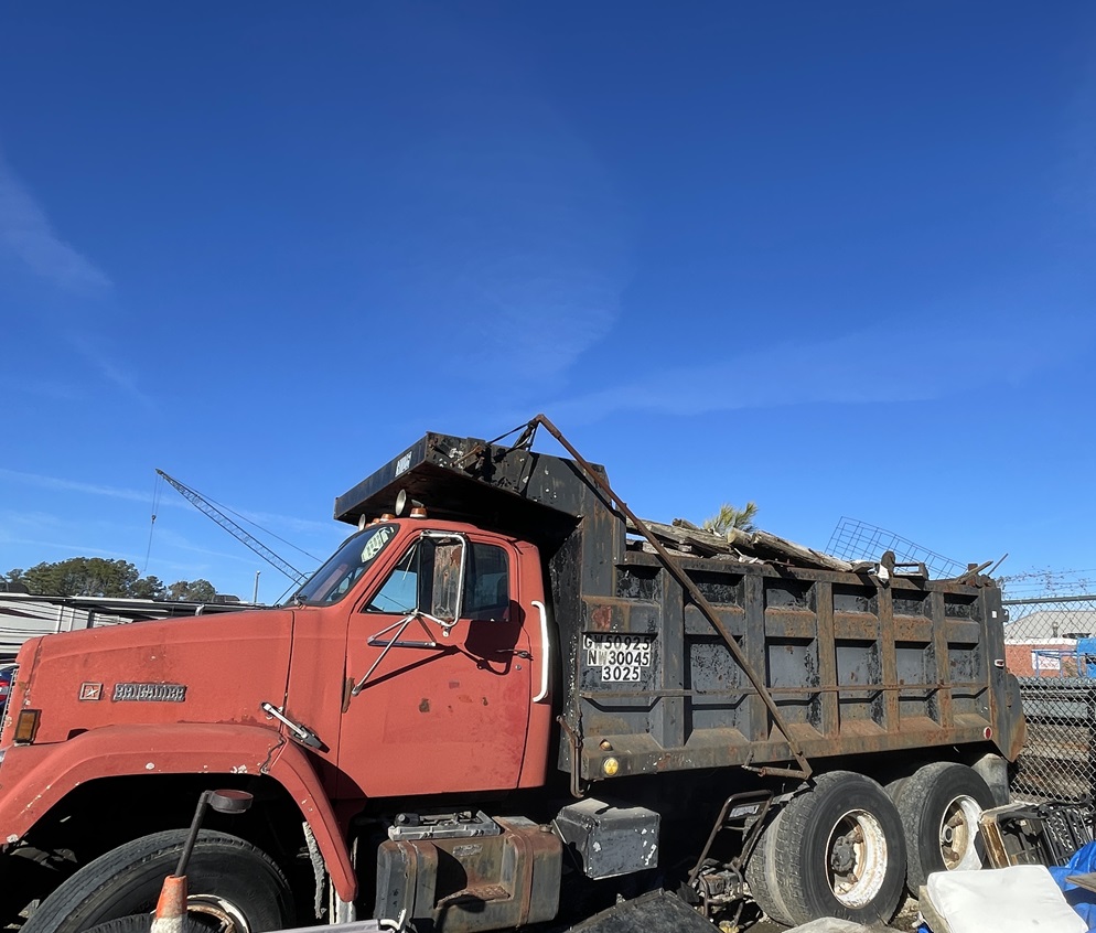 1986 GMC Brigadier Dump Truck - view 1 of 21