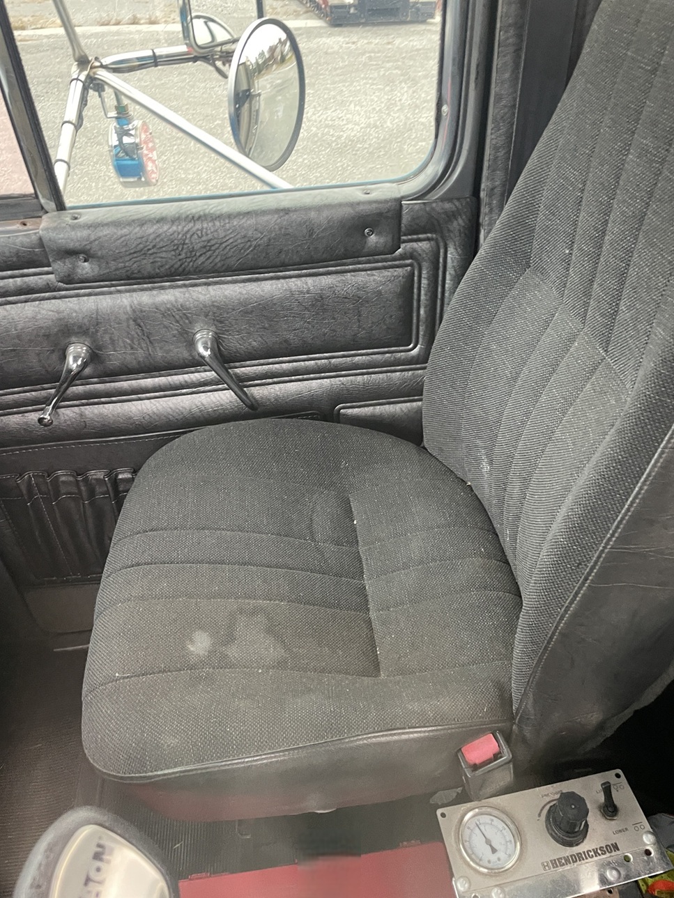 2001 MACK RD688s Roll Off - Image 23