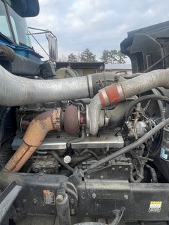 2001 MACK RD688s Roll Off - Image 29