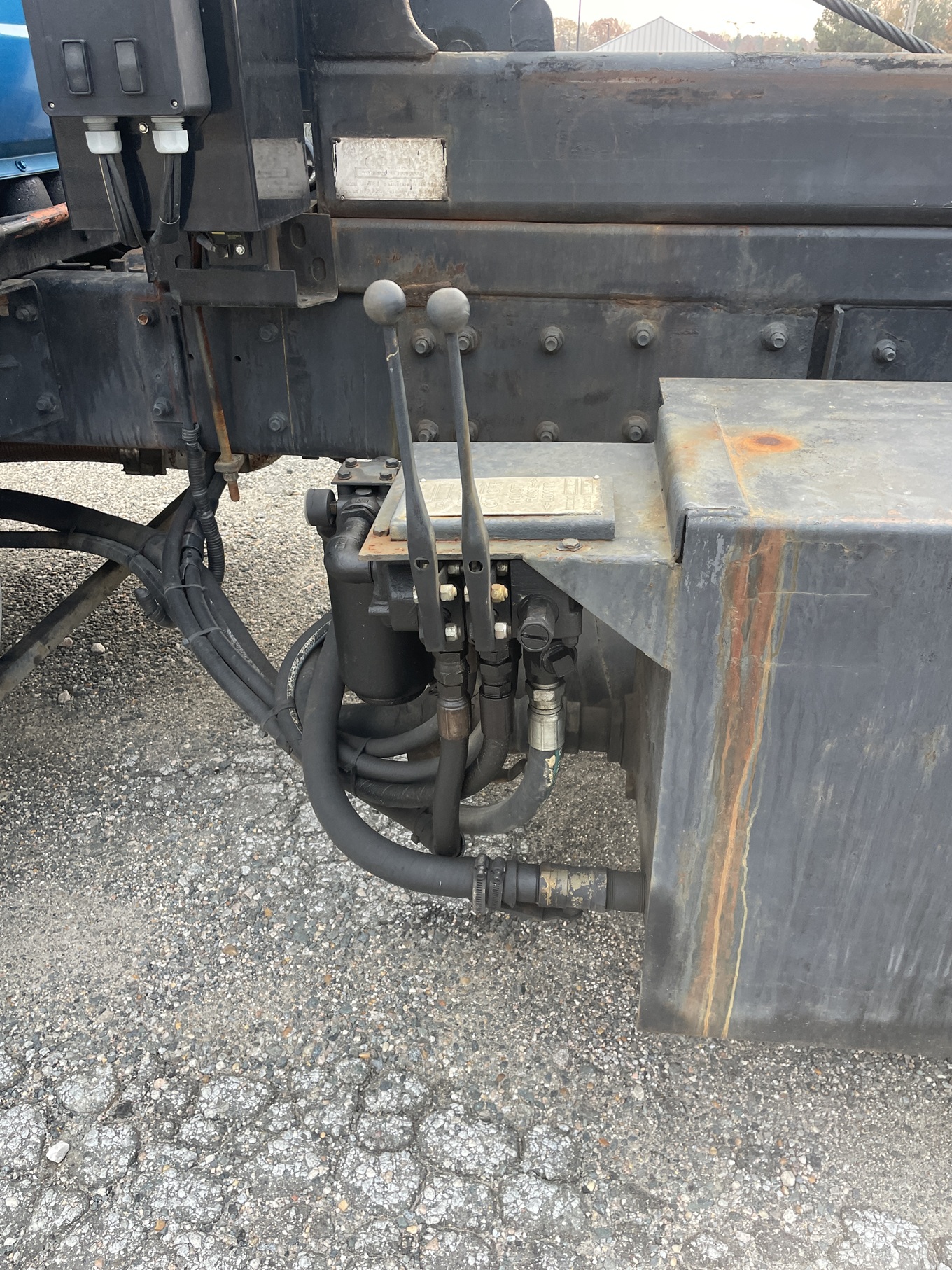 2001 MACK RD688s Roll Off - Image 41