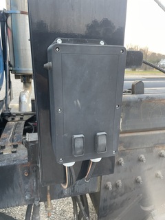 2001 MACK RD688s Roll Off - Image 48