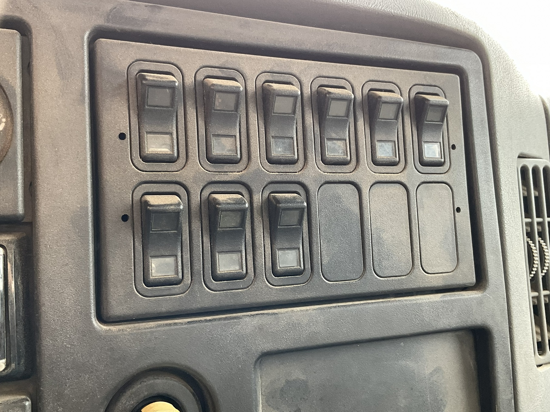 2005 INTERNATIONAL 7600 - view 18 of 43